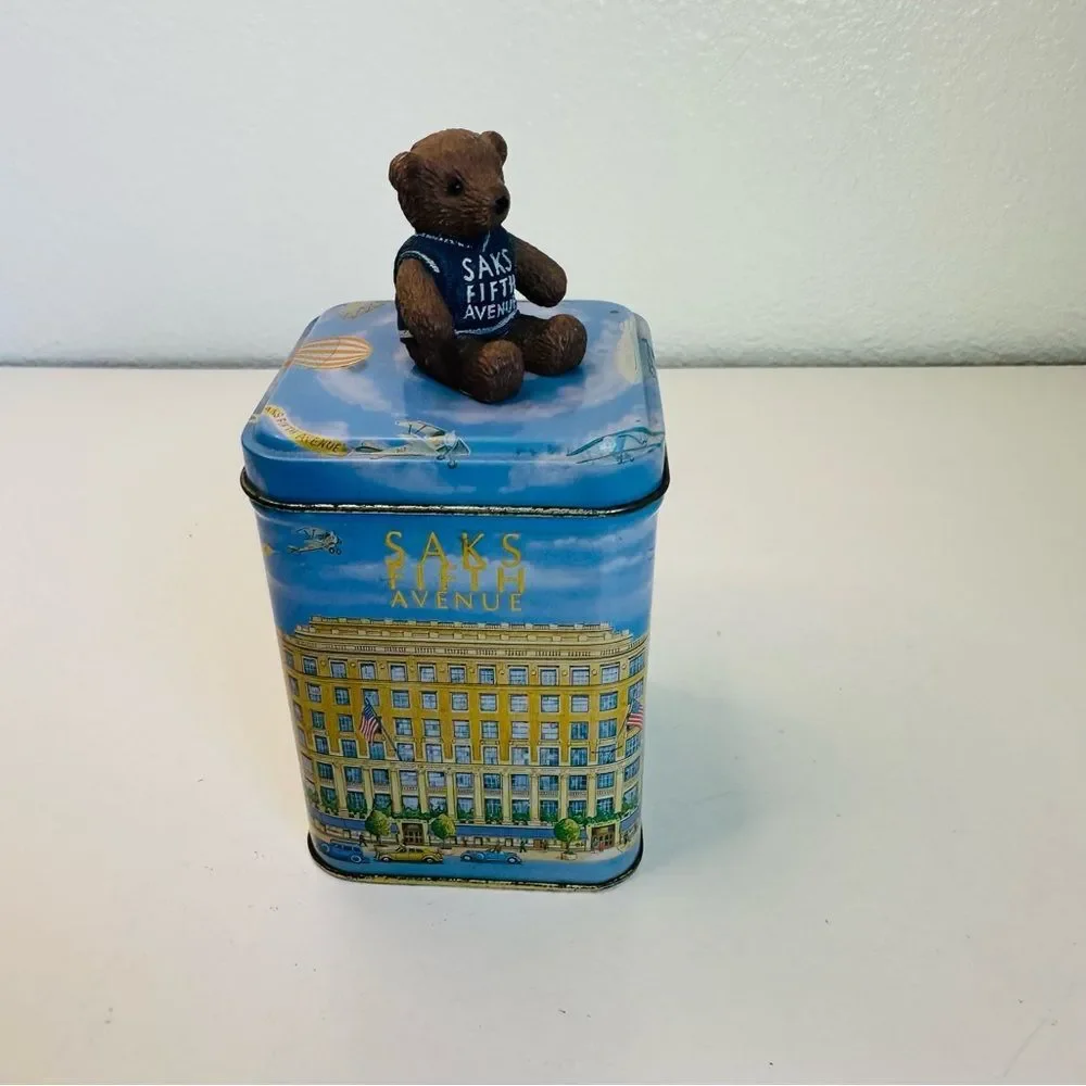 Saks Fifth Avenue‎ Vintage Teddy Bear Tin 6x3x3